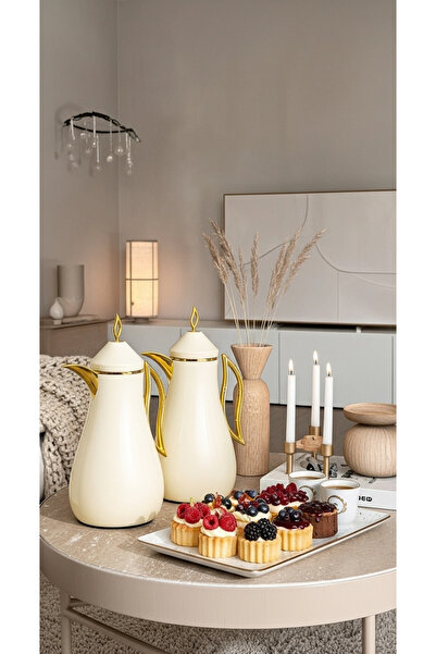 Generic A stylish and practical coffee and tea thermos set.