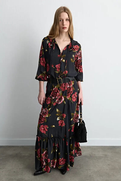 Gusto Anka Collection Rose Patterned Long Viscose Skirt - Black