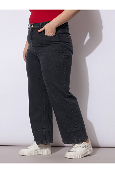 Sassafras By Styli Plus Size Black Straight Leg Jeans