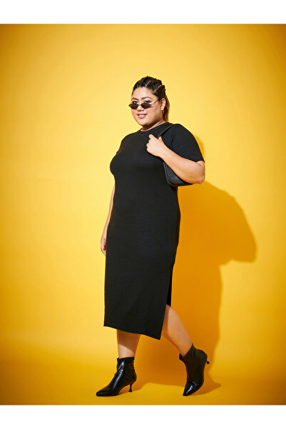 Sassafras By Styli Plus Size Black Side Slit Midi Dress