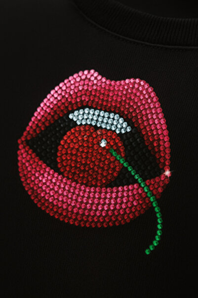 BLITZIST Stone Printed Cherry Lip Young Cut 3-Thread Crew Neck Sweatshirt (S/M- M/L Size)