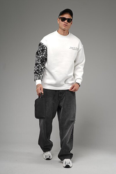 king brich Oversized Mold Printed Crew Neck Sweatshirt with Plush Detail on the Sleeve