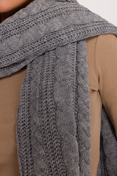 Made of Emotion M898 Long scarf with a thick braided weave