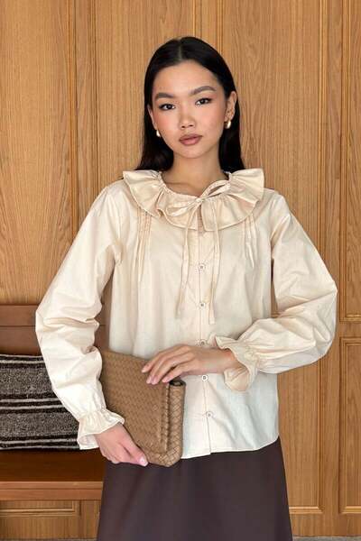 Ceylan Otantik Cream Peter Pan collar Bow Tie Shirt