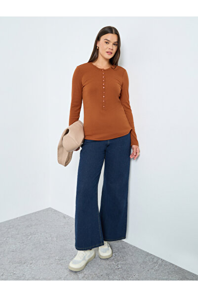 Styli Women Rust Ribbed Long Sleeve Knit Top with Button Placket