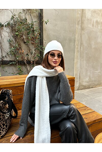 LAGRANZE Fuzzy 2-Piece Women's Scarf Beanie Set