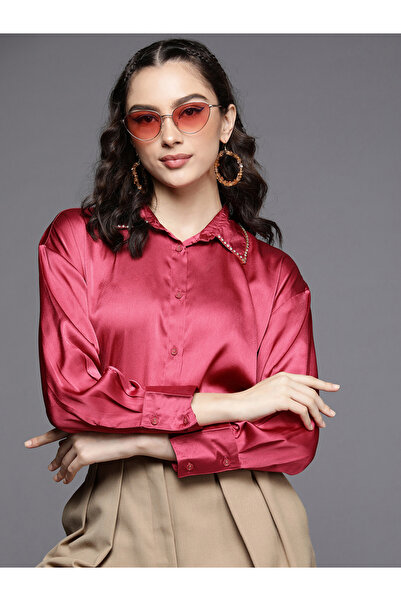 Sassafras By Styli Women Pink Embellished Collar Satin Longline Shirt
