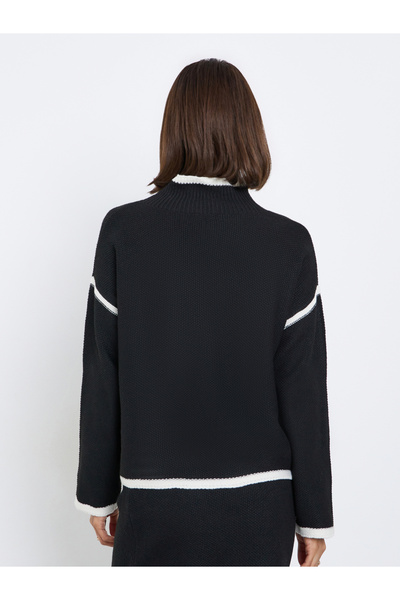 Styli Black Regular Fit Sweater with Contrast Trim