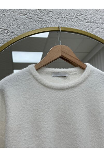 BENAHOLL Alina Bearded Short Oversized Sweater-Zi̇6261 White