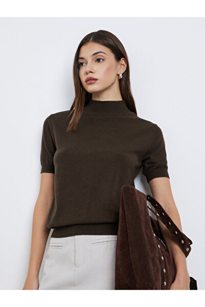 Styli Brown Short Sleeve Knit Top