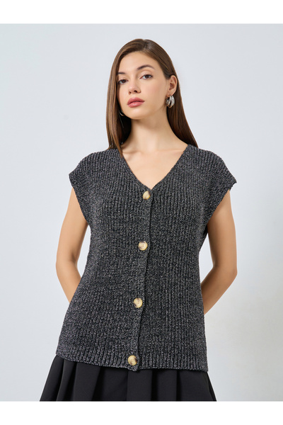 Styli Black Sleeveless Chunky Knit Vest