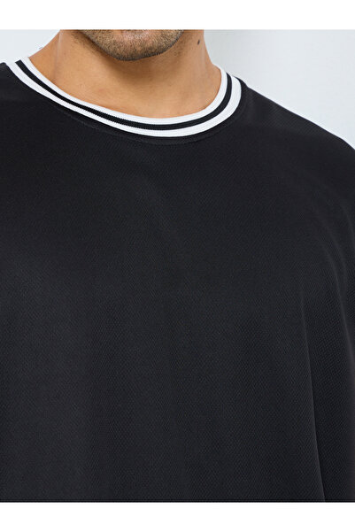 Styli Regular Fit Contrast Tipping Neck Rib Athleisure Tank