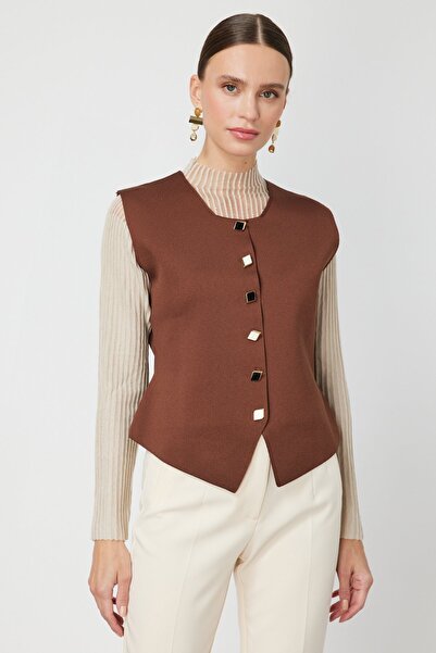 ON Zero-Neck Buttoned Knit Vest