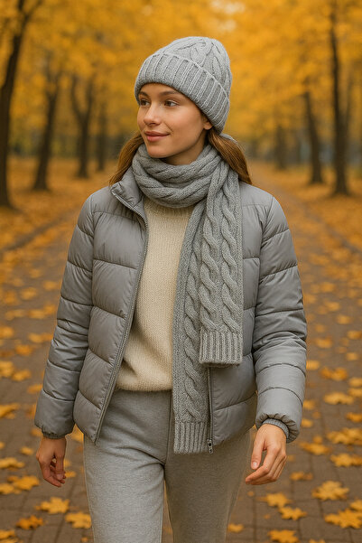 SİSTEM PELUŞ Women's Elegant Knitted Patterned Beanie & Scarf Set