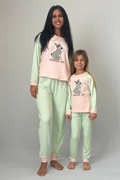 LILIAN طقم بيجامة للأم والابنة. يُباع بشكل منفصل بأسعار مختلفة