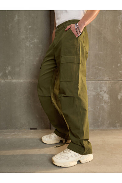 Sassafras By Styli Green Twill Wide Leg Cargo Pants