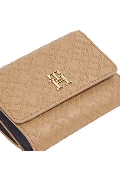 Tommy Hilfiger Women Safari Canvas Polyurethane Monogram Trifold Wallet