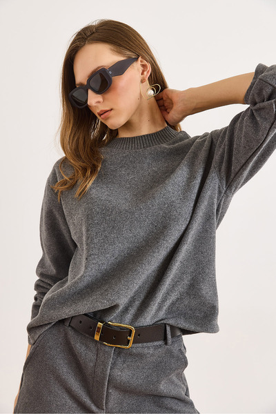 Olalook Women's Smoked Collar Detailed Fleece-Lined Flowy Thessaloniki Blouse Blz-19003167