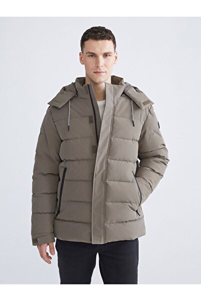 LC Waikiki LCWAIKIKI Classic Standard Fit Hooded Men's Puffer Coat