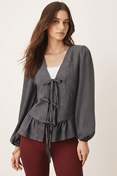 armonika Γυναικεία καπνιστή μπλούζα με κορδόνι μπροστά, βολάν στο κάτω μέρος της φούστας, ελαστικά μανίκια ARM-26K001019