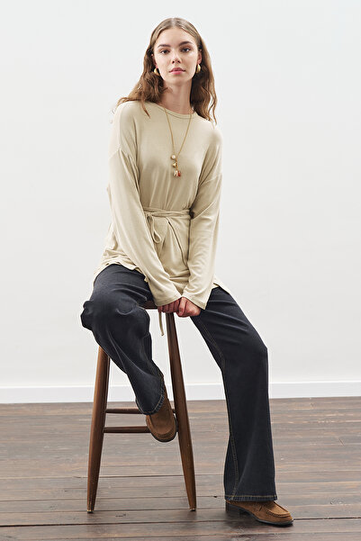 Manuka ΜΠΛΟΥΖΑ ΜΕ ΣΧΕΔΙΟ ΚΟΡΔΟΝΙ ΣΤΗΝ ΜΕΡΗΣ ΠΕΤΡΑ