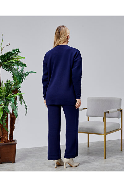 Jinx Wear Fashion Rose Lace Embroidery Pearl Detailed 2-Piece Knitwear Set