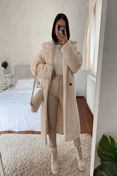 AndraRose Styles Minna fluffy coat - Cream