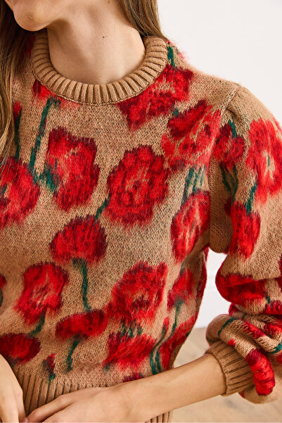 Olalook Women's Camel Rose Patterned Thick Knit Sweater Kzk-19001054