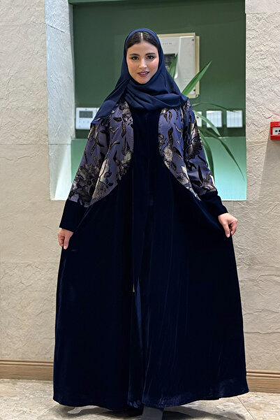 Hasnaa Abaya عباية مرام بقماش مخمل كحلي