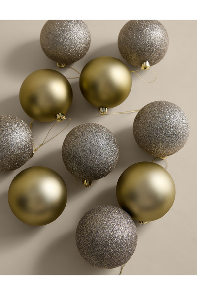 Marks & Spencer 10’lu Yılbaşı Topu Seti