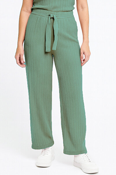 HÇM Hesaplı Çocuk Mağazaları Pijama Alti Beli̇ Lasti̇kli̇ Rahat Kalip Translates To: Pajama Bottoms with Elastic Waistband, Comfortable Fit.