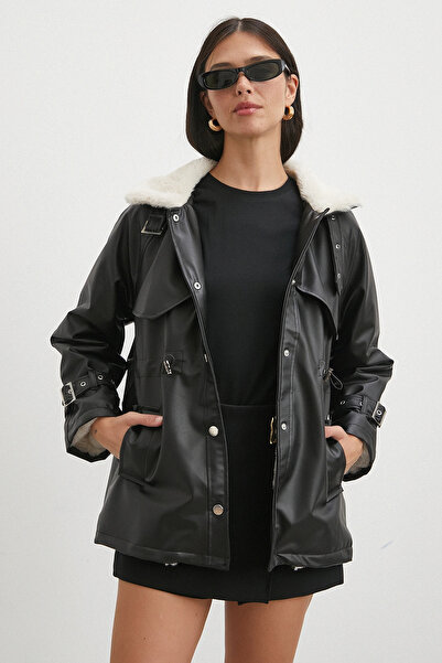Never more Fur Collar Detailed Leather Jacket Black