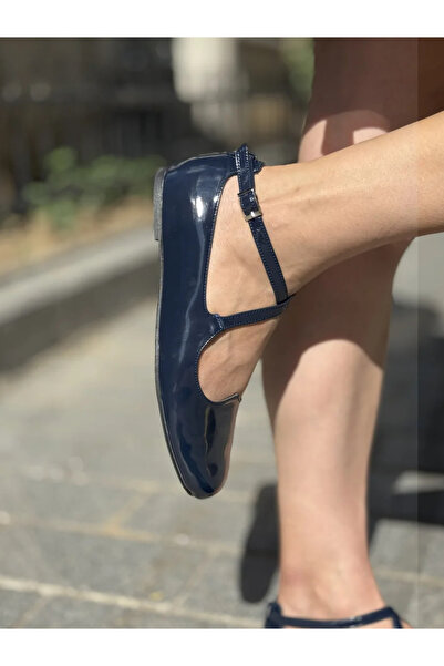 LOVE SHINE Heart Women's Round Ballerina Shoes with Heart Motif Large Size