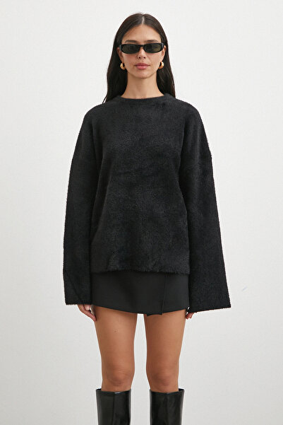 Never more Crew Neck t Sleeve Sweater Black