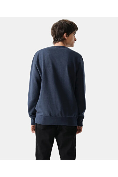 Levi's Чоловічий світшот зі стандартним принтом 38423-0157