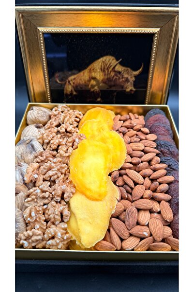 Said Zade تين مجفف، جوز، مانجو مجفف، لوز خام، تفاح مجفف، في علبة هدايا فاخرة ...