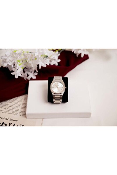 LIGANT Men's stainless steel watch in luxurious silver color