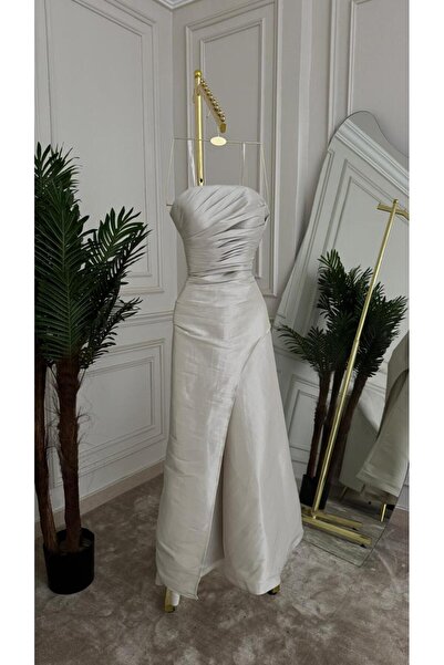 MALAZ Dress ✨ Quiet elegance and the charm of texture: A dress that tells a story of sophistication ✨