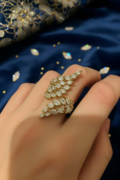 Z&T ACCESORIES خاتم على شكل ورقة شجر مرصع بحجر الزركون