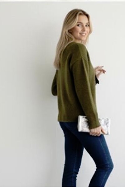 Cockatoo 4502 Wool Blend Soft Textured Scarf Crew Neck Premium