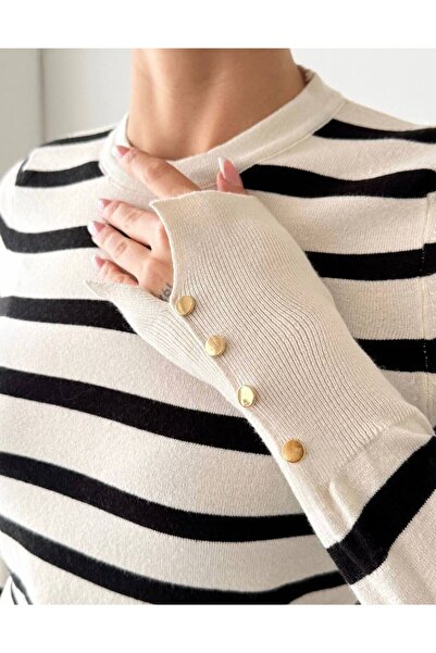 Mery Striped Buttoned Sleeve Knit Blouse