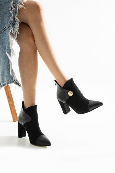 BERFONA LAYLA SİYAH SÜET 7 CM TOPUKLU DÜĞME DETAYLI FERMUARLI BOT BOTTİE