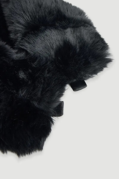 Gusto Magnetic Fur Collar - Black