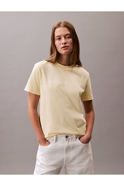 Calvin Klein Kadın Sarı Grafikli T-shirt