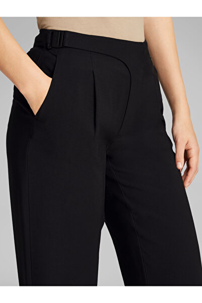 Calvin Klein Women Black Soft Viscose Pleated Trousers