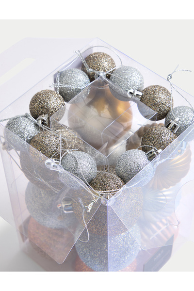 Marks & Spencer 24’ lü Çok Renkli Yılbaşı Topları