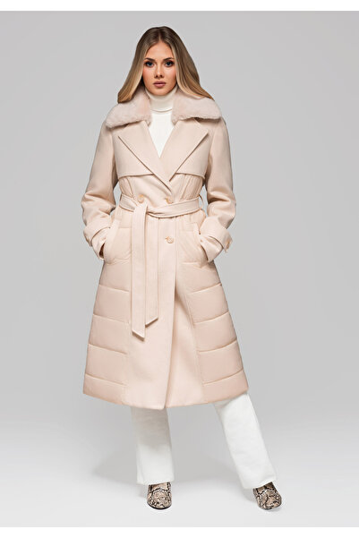 OMBRE Elegantní dámský kabát na míru LARICA OW-COWC-0104 v2 - béžový