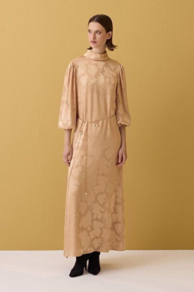 Jus De Pommes AÇIK ALTIN SARISI DİK YAKA BALON KOLLU UZUN ELBİSE