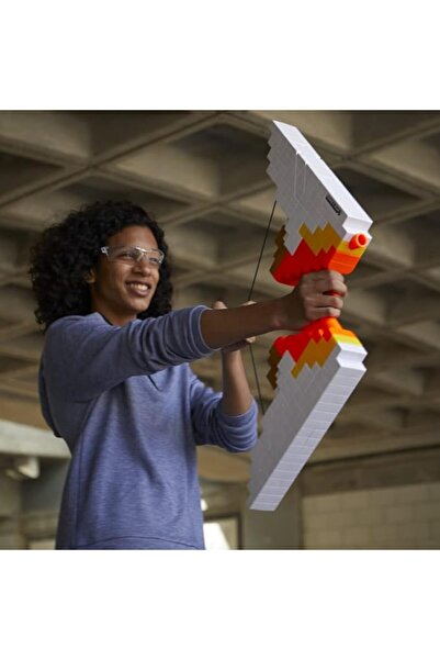 Hasbro Nerf Minecraft Sabrewing Motorized Bow