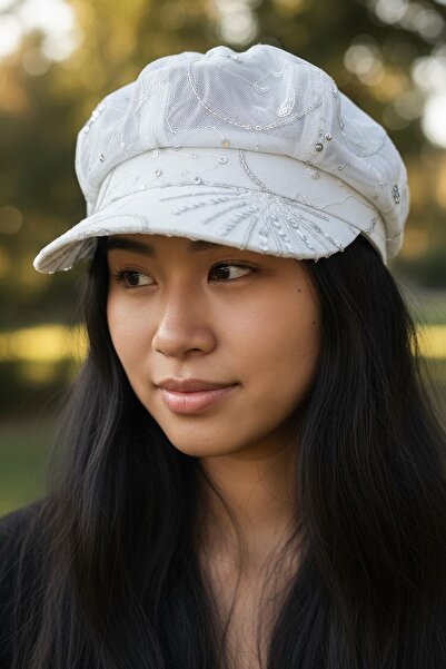 TAKIŞTIR White Color Sequin Detailed Design Hat